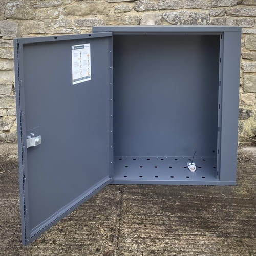 image of R6 outdoor delivery cabinet