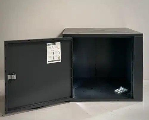 Image of new R8 out of hours delivery cabinet with door open.